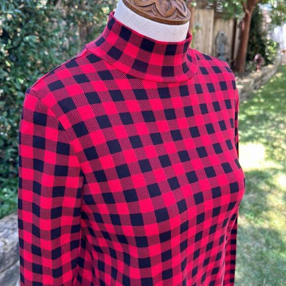 Croft & Barrow Essential Long Sleeve Mockneck Red Plaid Top Women's Small - Picture 2 of 7